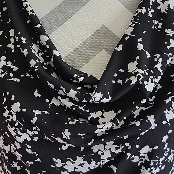 Oh baby by motherhood maternity size M 3/4 sleeve blouse - Picture 2 of 5